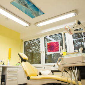 Behandlungszimmer Zahnarzt Hirschaid